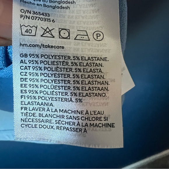 H&M Womens Light Blue Casual Blouse Size L Worn Once 
Excellent Condition. - Picture 8 of 8